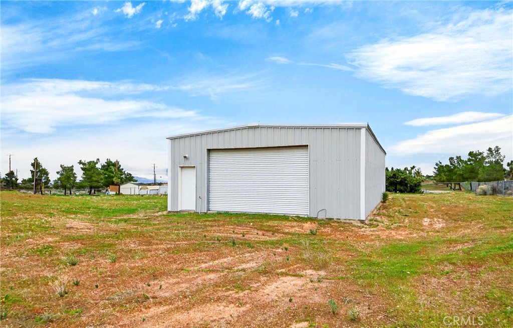 5635 Hollister Road Phelan, CA 92371 - Photo 63 of 67