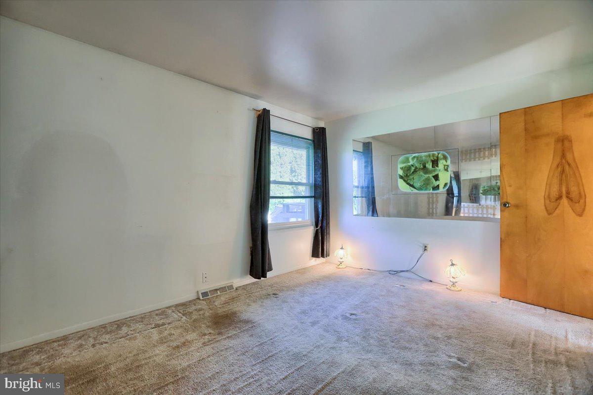 109 Kent Road Lancaster, PA 17603 - Photo 8 of 17 Gallery Image 8