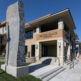 $7,950 | 222 Ferndale Road South, Unit 203, Wayzata, MN 55391