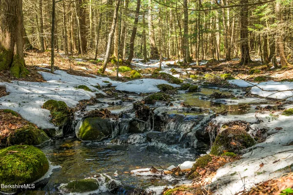 $649,000 | 545 West Center Road, Otis, MA 01253