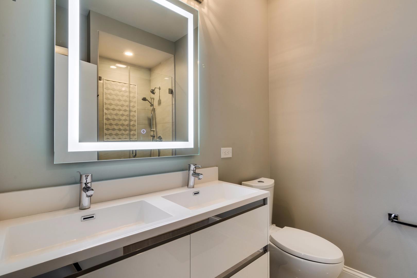 1243 West Cottage Place Chicago, IL 60607 - Photo 15 of 27