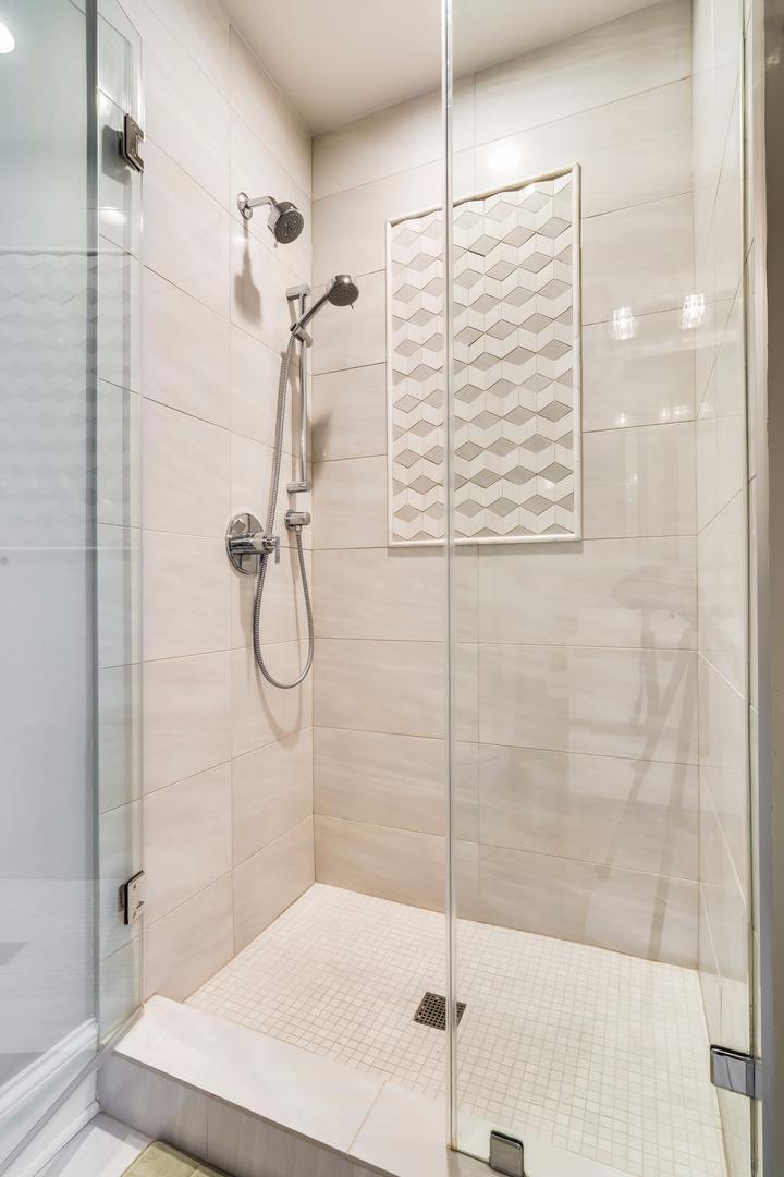 1243 West Cottage Place Chicago, IL 60607 - Photo 16 of 27