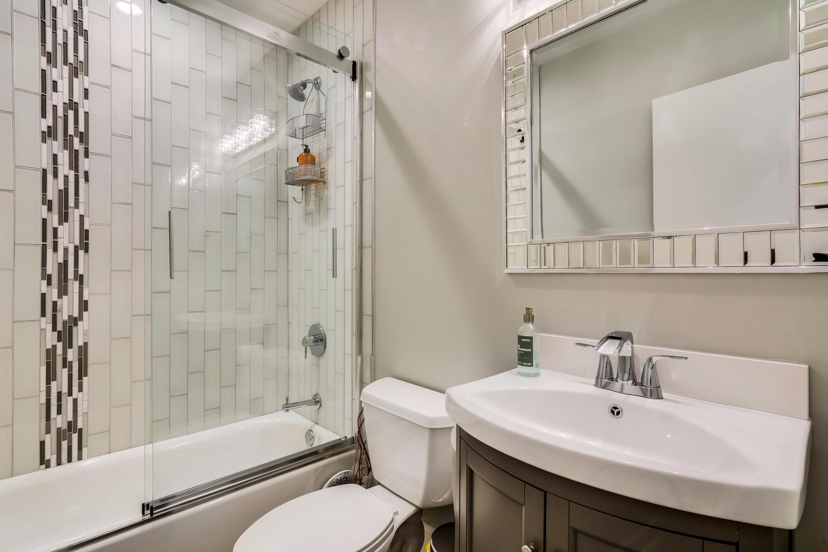 1243 West Cottage Place Chicago, IL 60607 - Photo 22 of 27