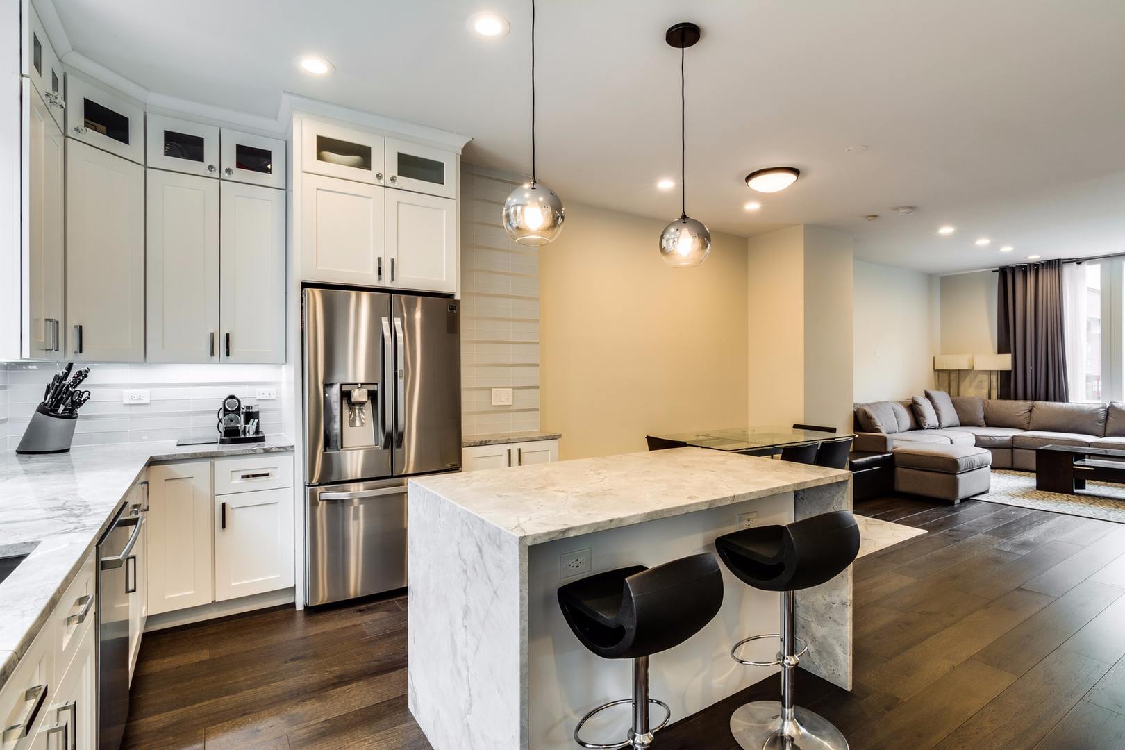 1243 West Cottage Place Chicago, IL 60607 - Photo 10 of 27