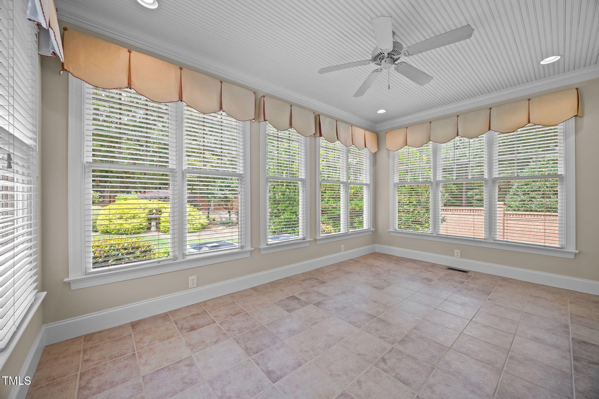 8825 Leeshire Lane Raleigh, NC 27615 - Photo 8 of 36 24-web-or-mls-IMG_4696