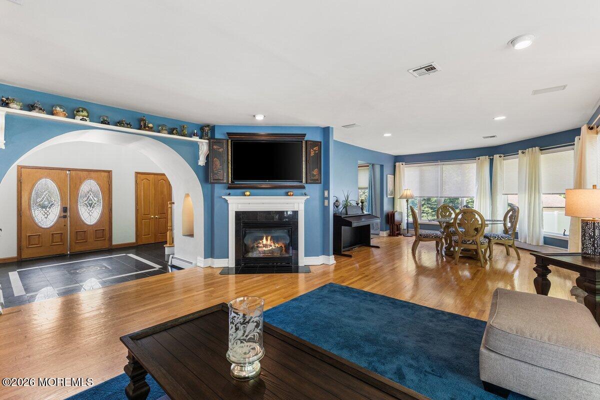 376 Morristown Road Matawan, NJ 07747 - Photo 35 of 69 Family Room 2(2)