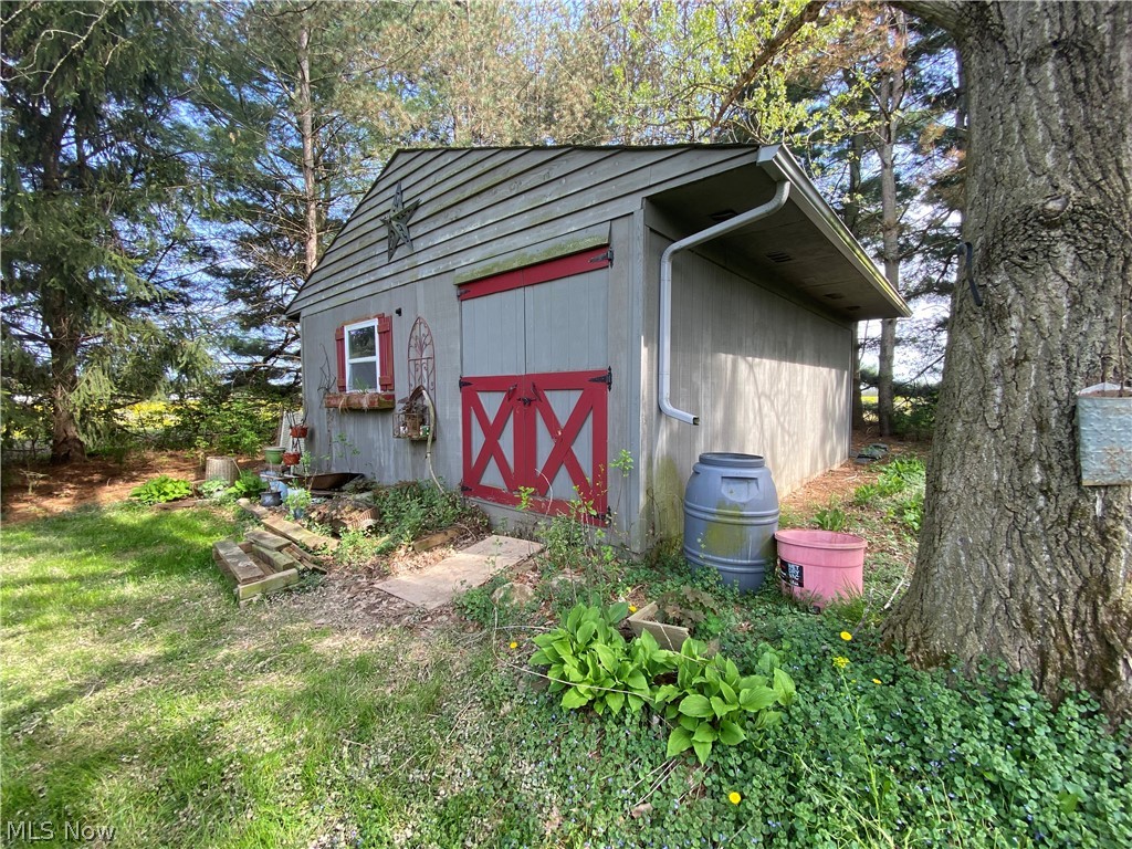 43351 Kipton Nickle Plate Road Lagrange, OH 44050 - Photo 13 of 15