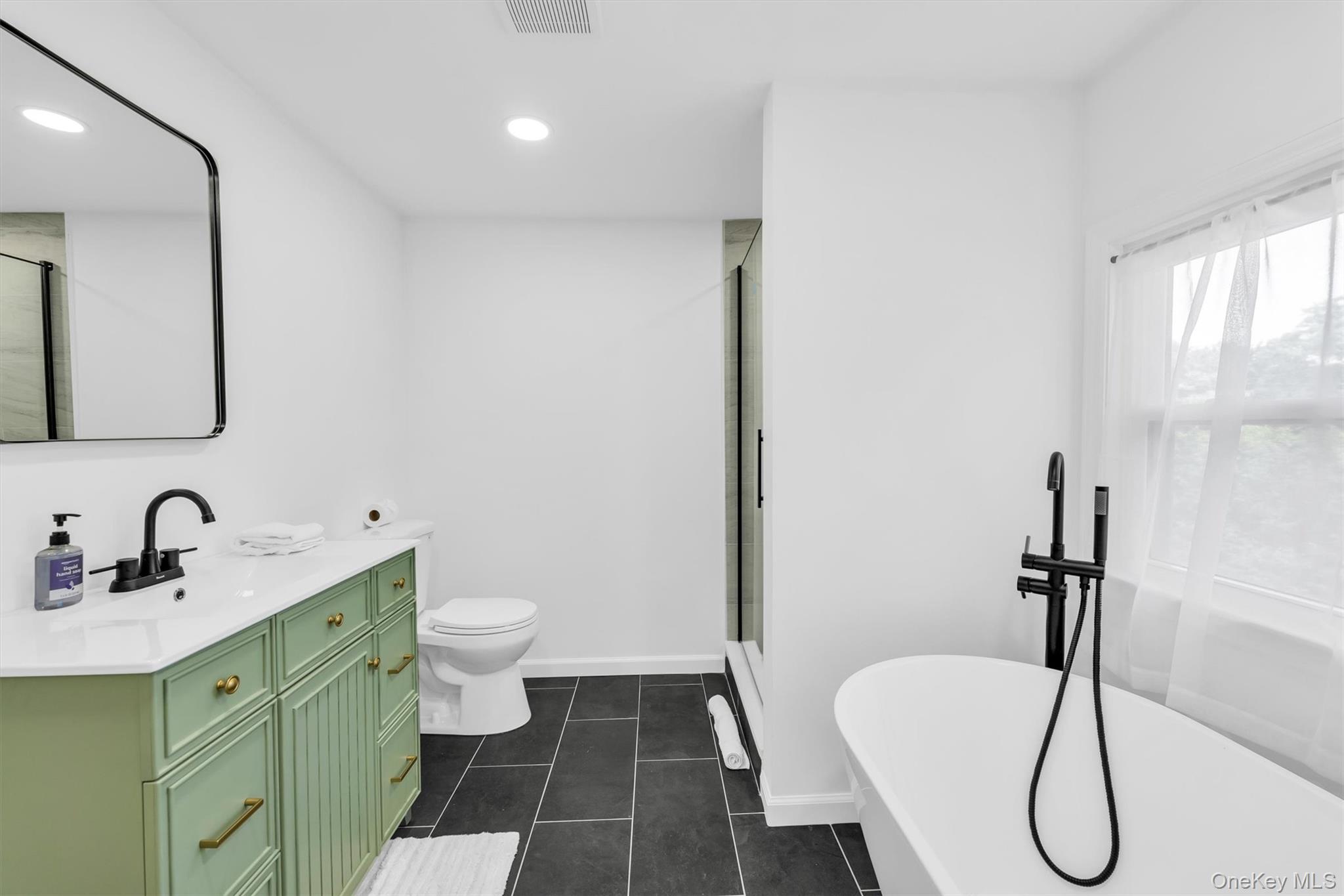 8 North Westbury Road Hampton Bays, NY 11946 - Photo 30 of 50