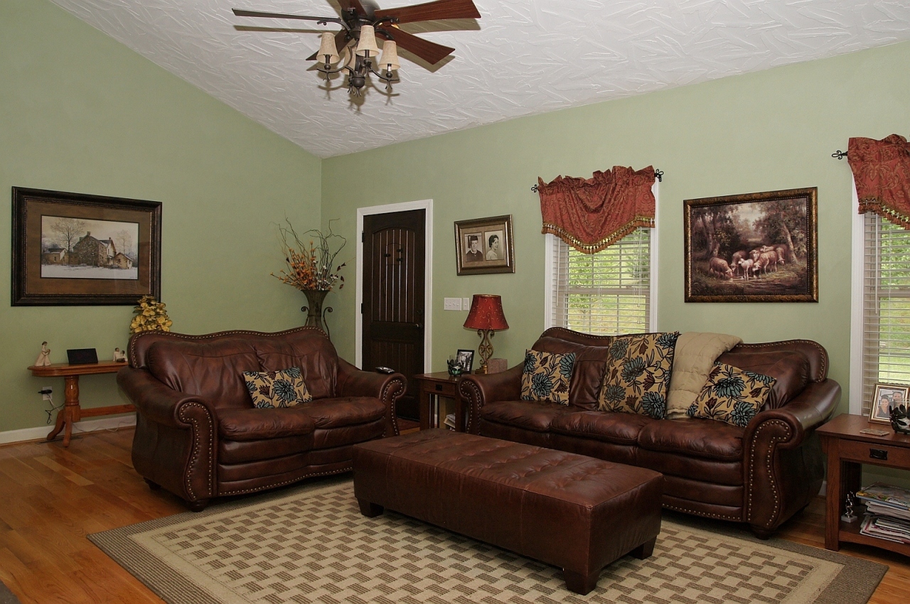 577 Sprinkle Road Fincastle, VA 24090 - Photo 2 of 31 2
