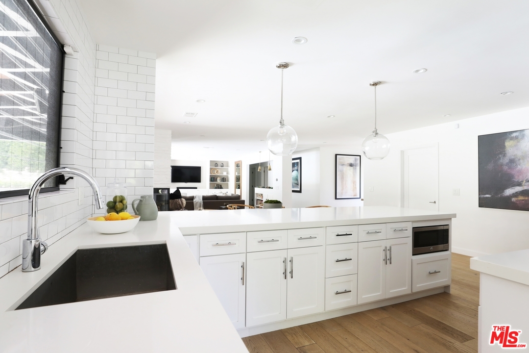 3230 Oakdell Road Studio City, CA 91604 - Photo 13 of 30