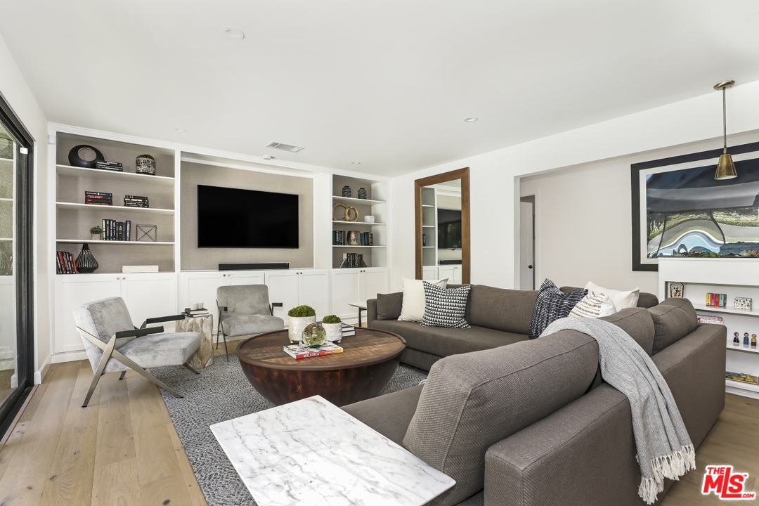 3230 Oakdell Road Studio City, CA 91604 - Photo 5 of 30