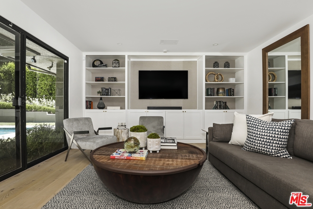 3230 Oakdell Road Studio City, CA 91604 - Photo 6 of 30