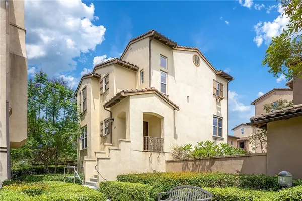 $4,900 | 329 Tall Oak, Irvine, CA 92603