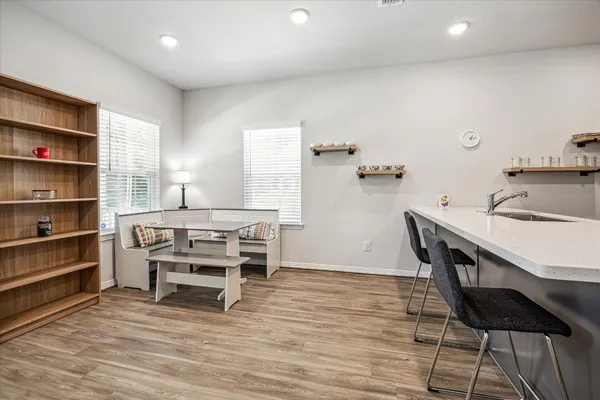 $1,900 | 6913 New York Street, Houston, TX 77021