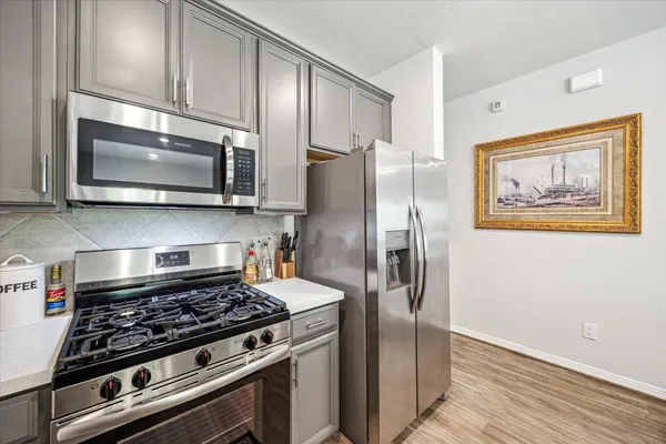 $1,900 | 6913 New York Street, Houston, TX 77021