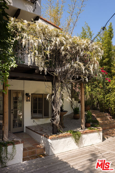 2025 Pinehurst Road Los Angeles, CA 90068 - Photo 47 of 58