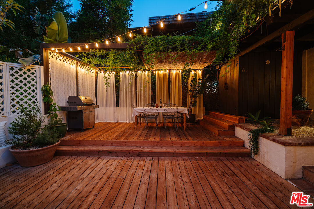 2025 Pinehurst Road Los Angeles, CA 90068 - Photo 55 of 58