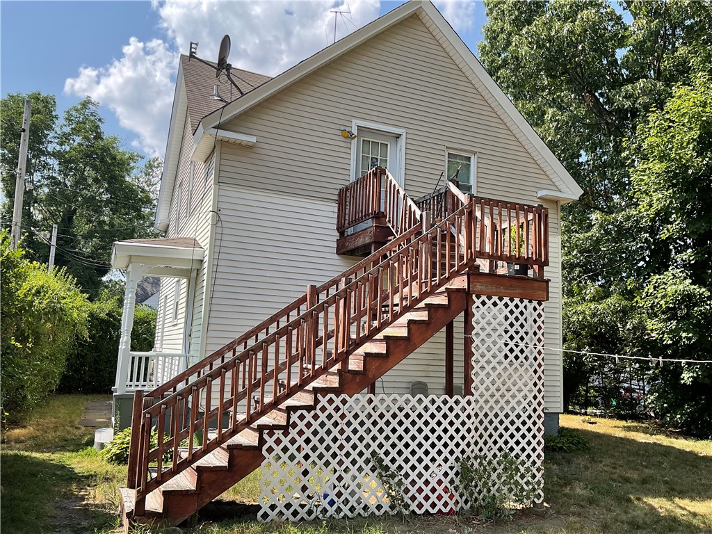 124 Blade Street Warwick, RI 02886 - Photo 2 of 19