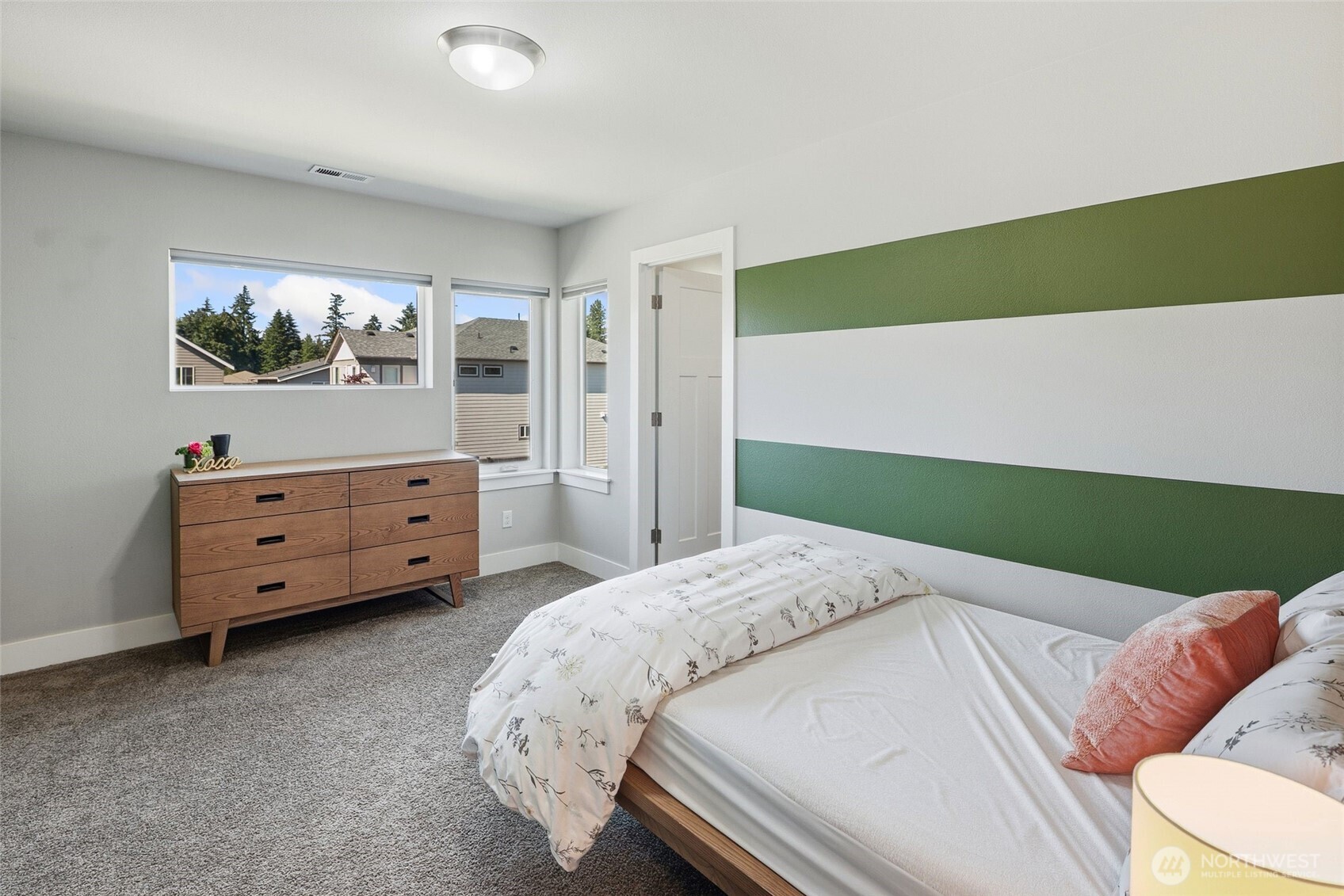 16 176th Place Southwest Bothell, WA 98012 - Photo 29 of 35