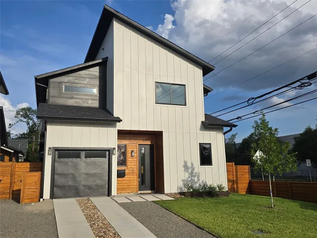 $879,900 | 5301 Grover Avenue, Austin, TX 78756