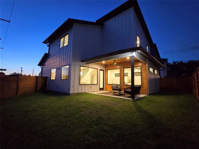 $879,900 | 5301 Grover Avenue, Austin, TX 78756