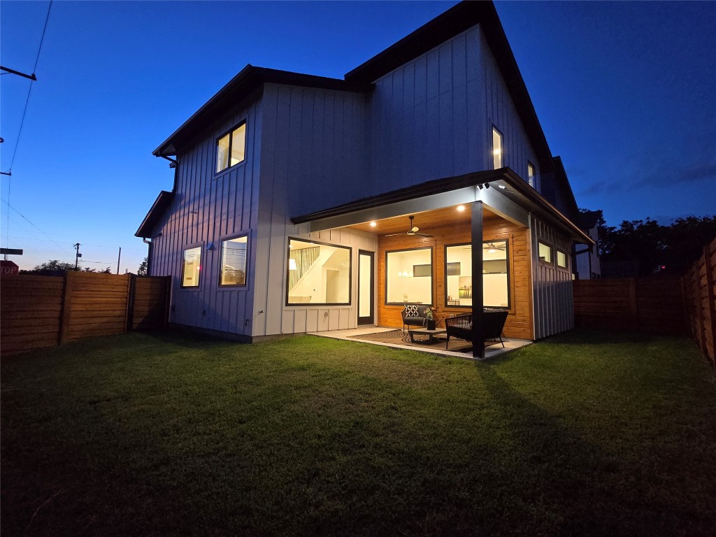 5301 Grover Avenue Austin, TX 78756 - Photo 36 of 40 Exterior view of the back at dusk.