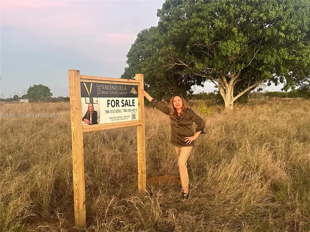 $300,000 | 2700 Power Line Road, Avon Park, FL 33825