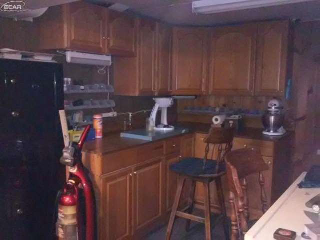 6717 Branch Road Flint, MI 48506 - Photo 10 of 19 21115771-9.JPG
