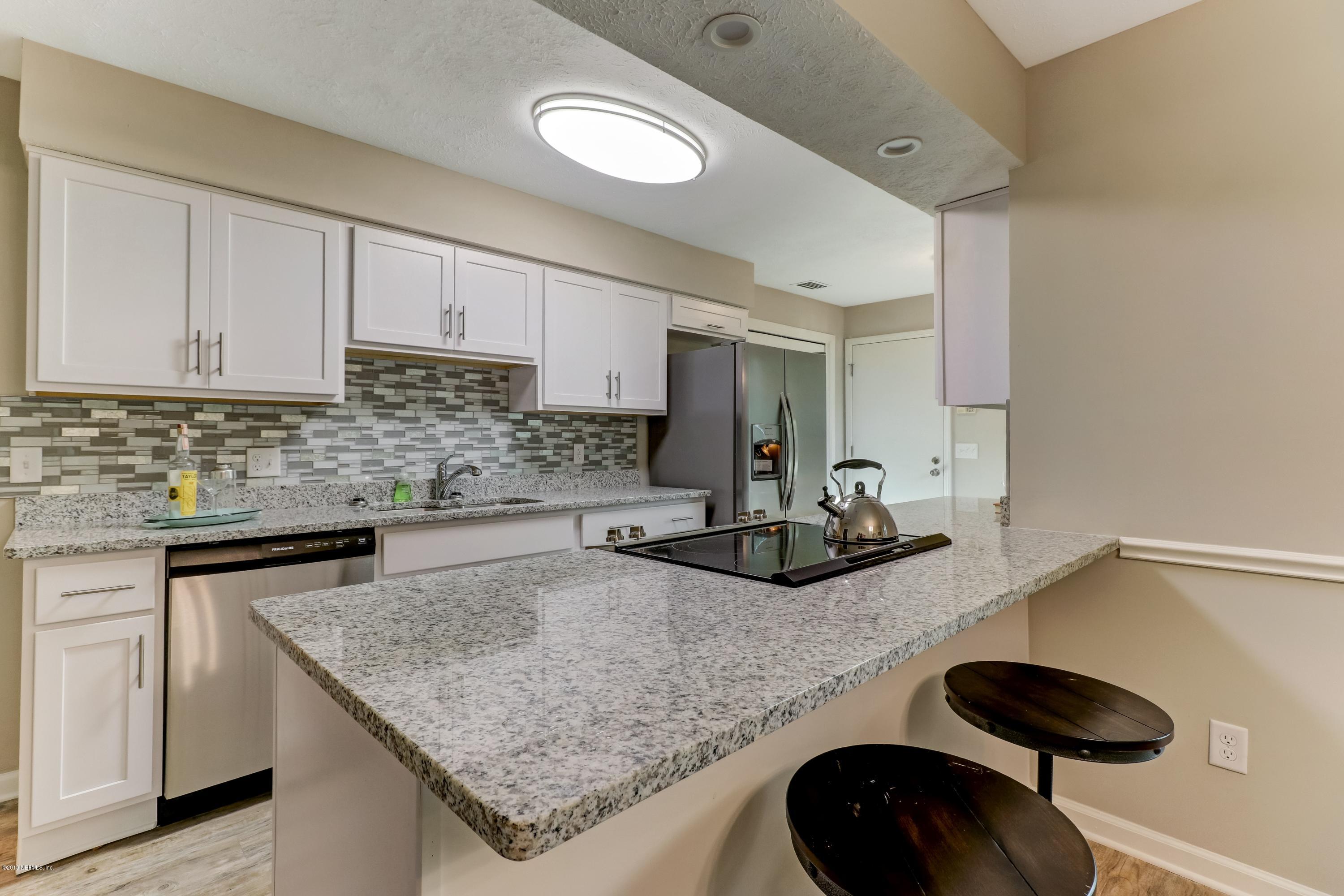 234 Foxridge Road Orange Park, FL 32065 - Photo 12 of 42 Bar Area/Kitchen