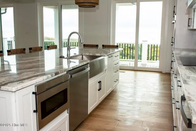 $3,900,000 | 106 Bay Drive, Pine Knoll Shores, NC 28512