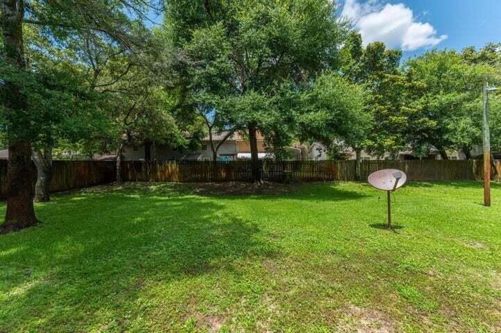 422 Bear Road, Unit A Fort Walton Beach, FL 32547 - Photo 23 of 33 25