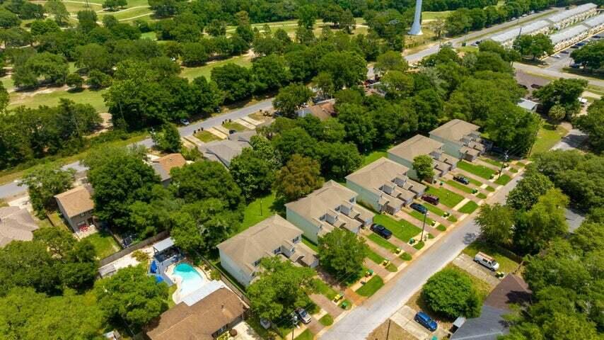 422 Bear Road, Unit A Fort Walton Beach, FL 32547 - Photo 28 of 33 30