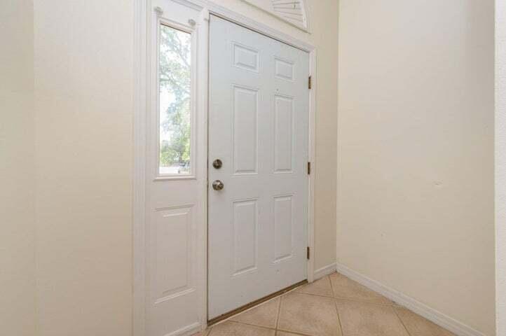 422 Bear Road, Unit A Fort Walton Beach, FL 32547 - Photo 4 of 33 5