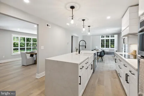 $1,499,000 | 1110 West Valley Road, Wayne, PA 19087