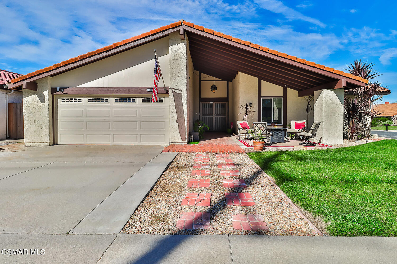 13211 Peach Hill Road Moorpark, CA 93021 - Photo 1 of 51 aFront and Entry3