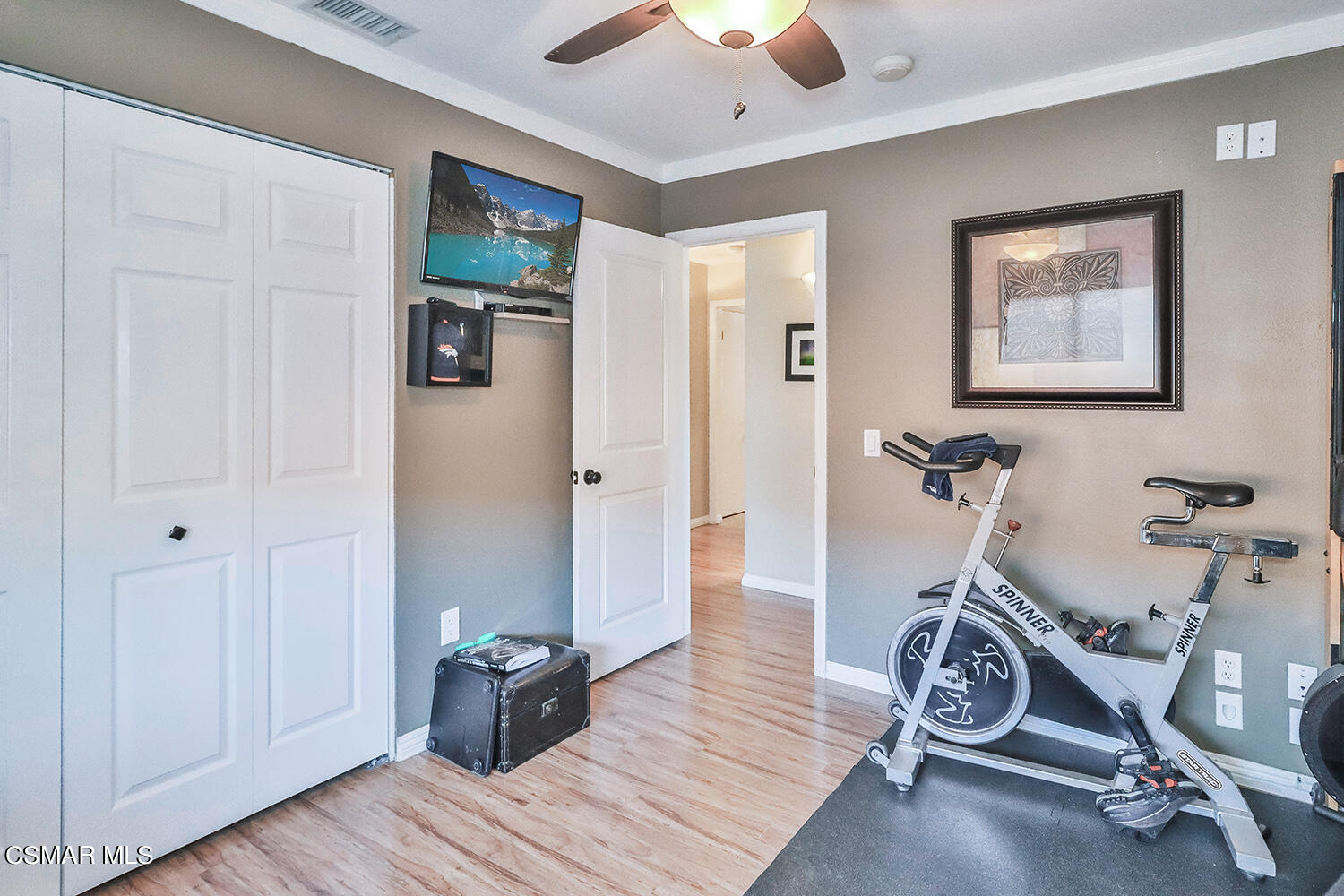 13211 Peach Hill Road Moorpark, CA 93021 - Photo 23 of 51 fBedroom2-2