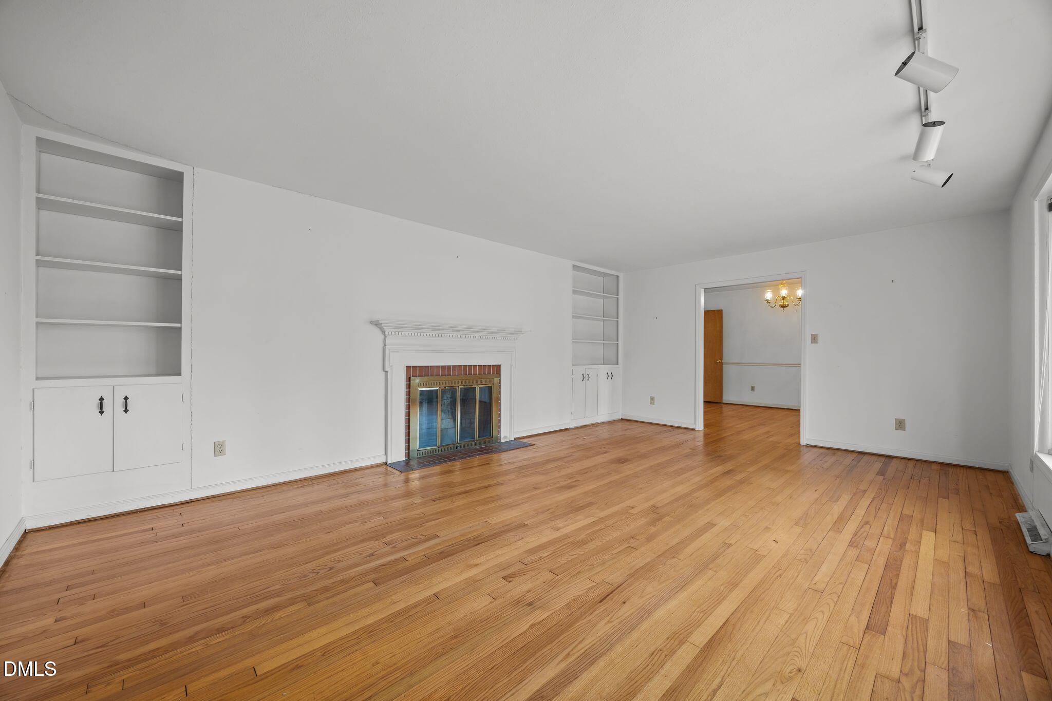 1904 Rolling Road Chapel Hill, NC 27514 - Photo 10 of 45 010-17-web-or-mls-IMG_6135