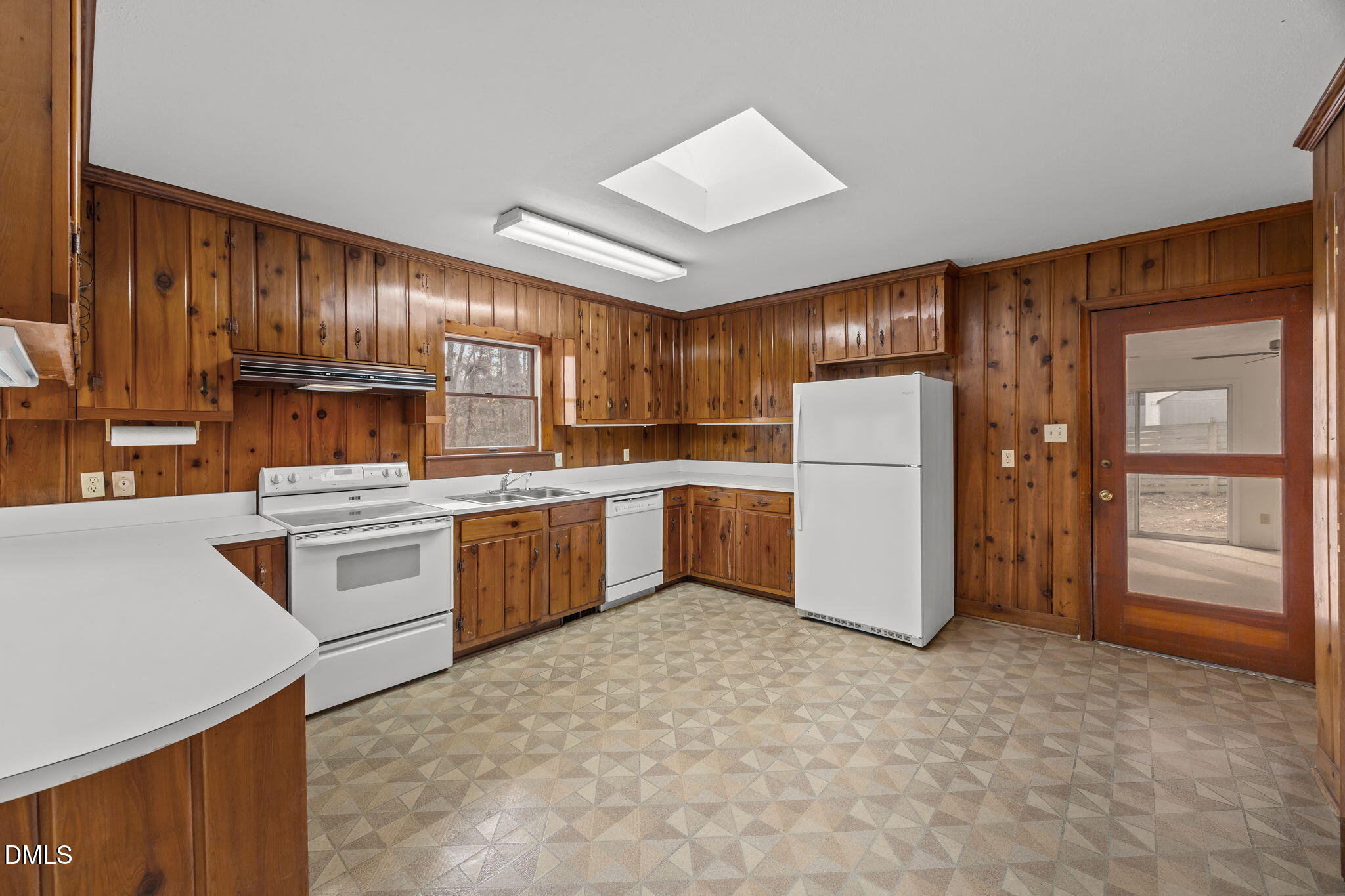 1904 Rolling Road Chapel Hill, NC 27514 - Photo 17 of 45 017-24-web-or-mls-IMG_6159