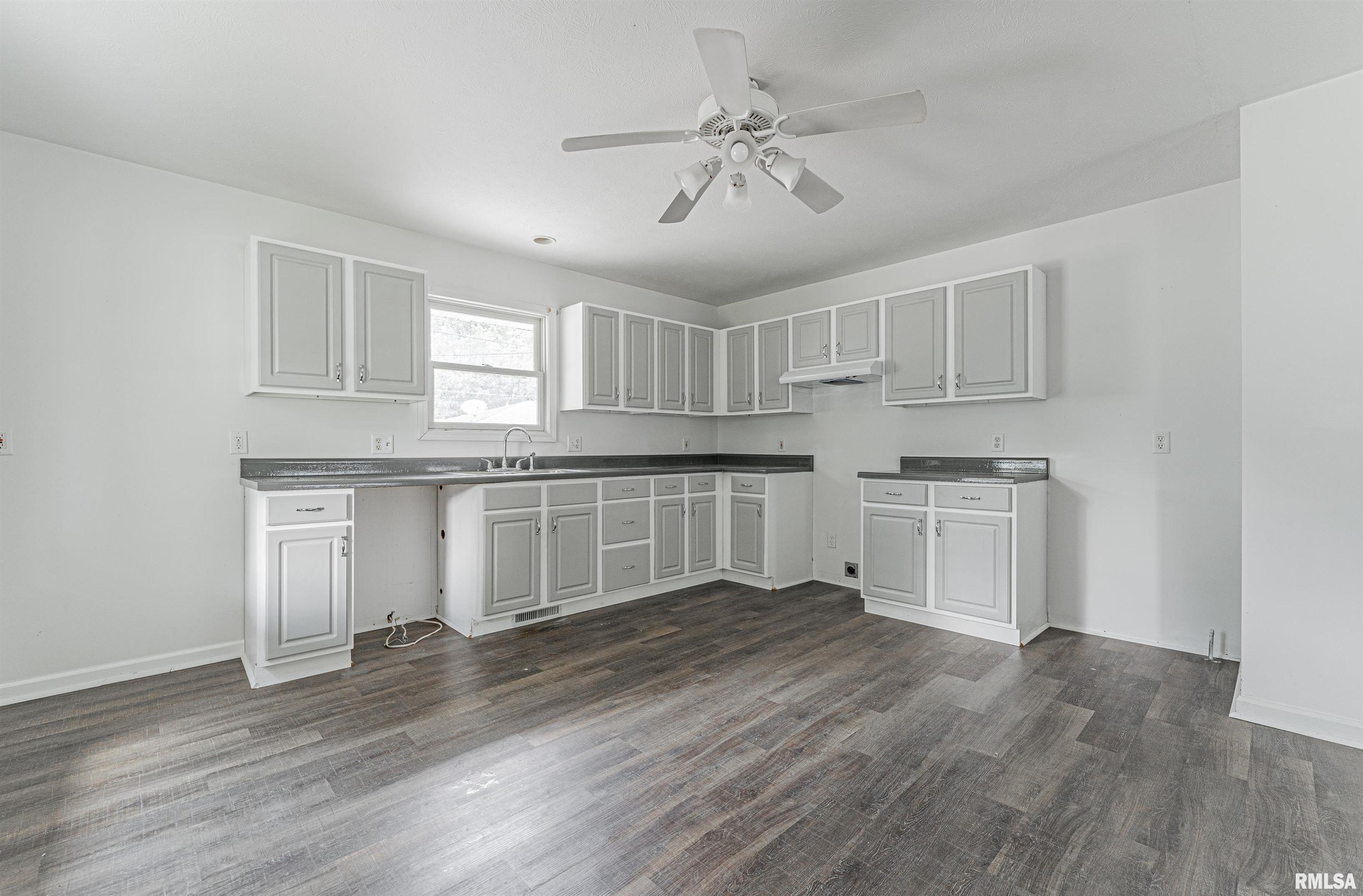 2631 South Walnut Street Springfield, IL 62704 - Photo 21 of 31