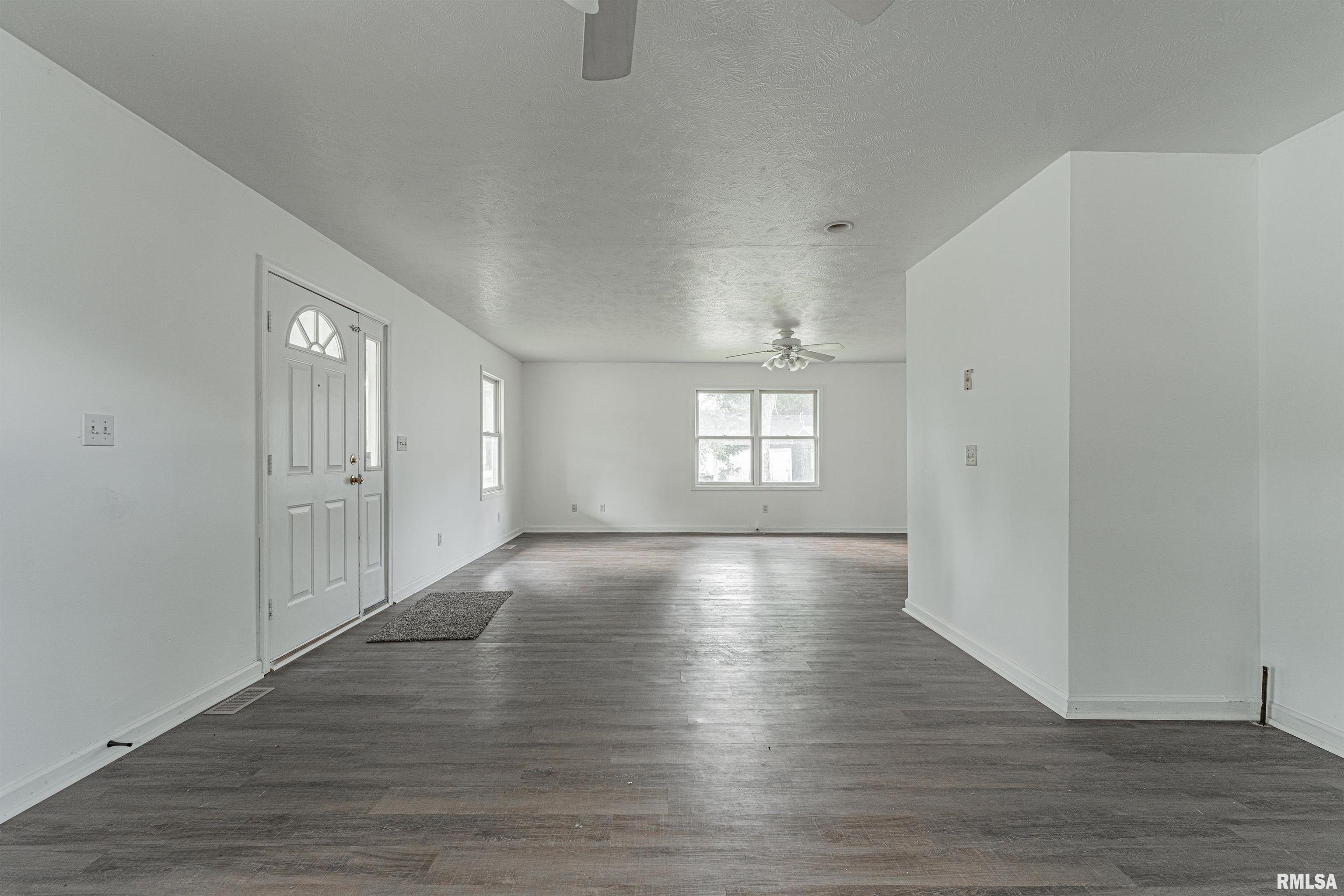 2631 South Walnut Street Springfield, IL 62704 - Photo 6 of 31