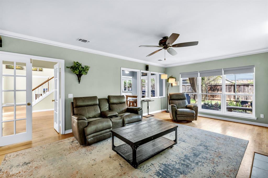 720 Bridget Way Hurst, TX 76054 - Photo 4 of 40 a living room with furniture