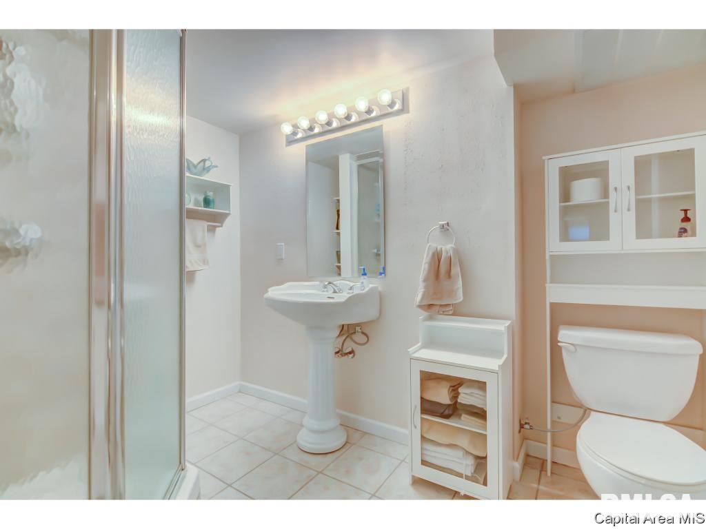 1 Wildwood Road Springfield, IL 62704 - Photo 22 of 30