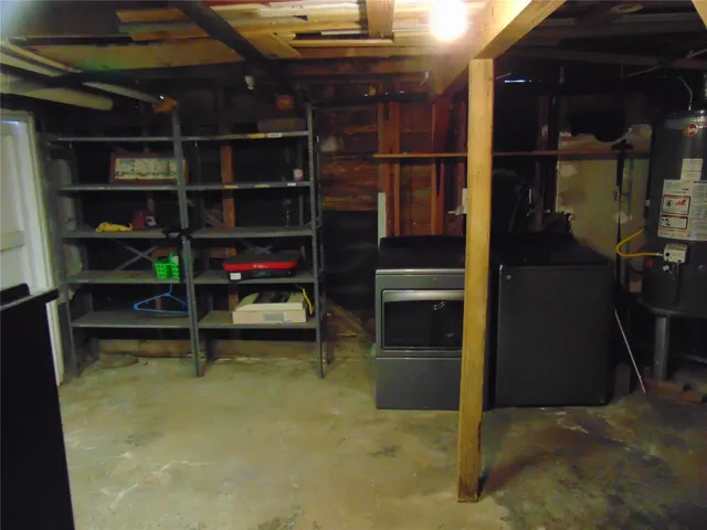 a view of an outdoor space