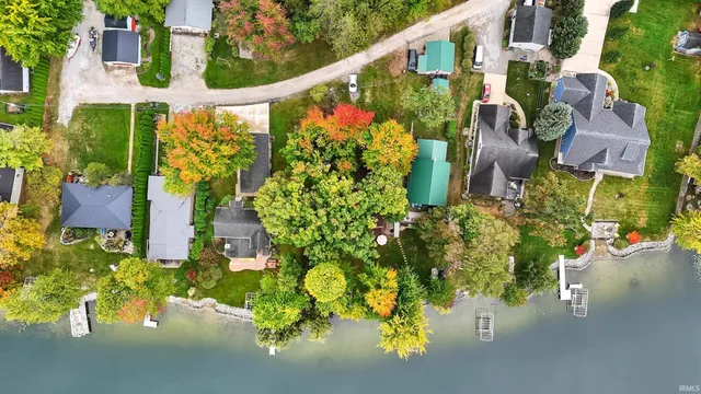 $409,900 | 6240 South 85 W Messick Lake, Wolcottville, IN 46795