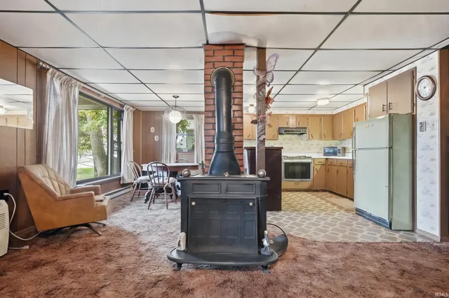 $409,900 | 6240 South 85 W Messick Lake, Wolcottville, IN 46795