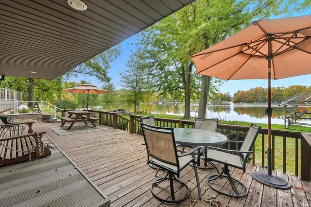 $409,900 | 6240 South 85 W Messick Lake, Wolcottville, IN 46795