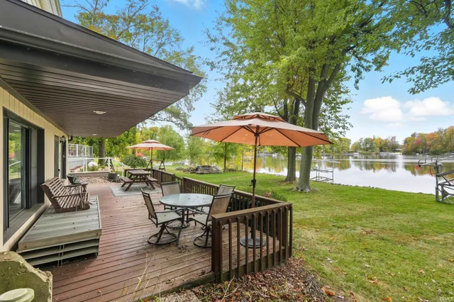 $409,900 | 6240 South 85 W Messick Lake, Wolcottville, IN 46795