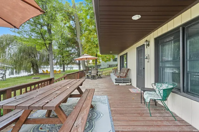 $409,900 | 6240 South 85 W Messick Lake, Wolcottville, IN 46795