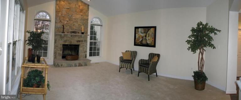 19 Bonifant Road Silver Spring, MD 20905 - Photo 13 of 30 Family Room