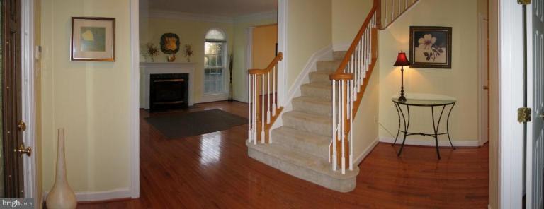 19 Bonifant Road Silver Spring, MD 20905 - Photo 30 of 30 Entrance / Foyer